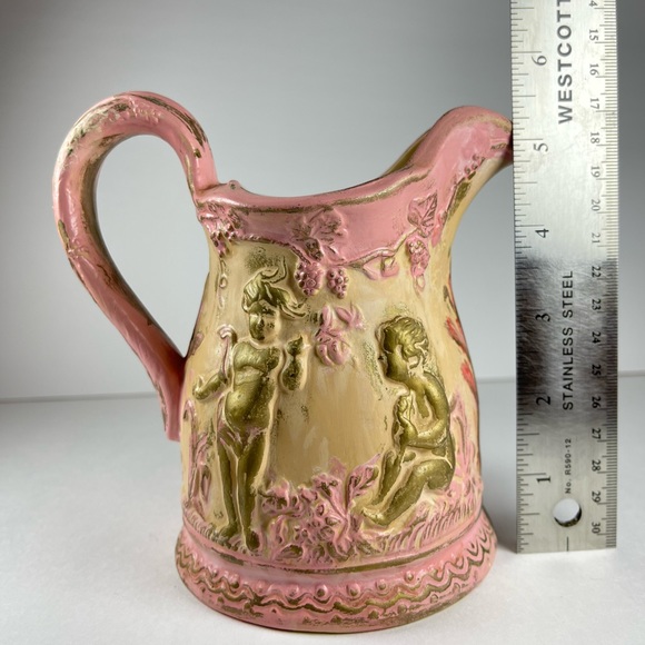 Vintage Pink and Gold ceramic Cherubs pitcher - Picture 7 of 7